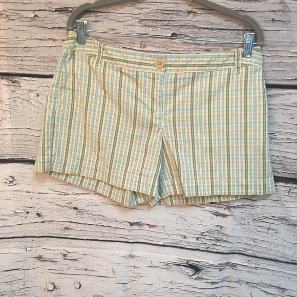 Ann Taylor LOFT plaid shorts. Green/White. Size 8